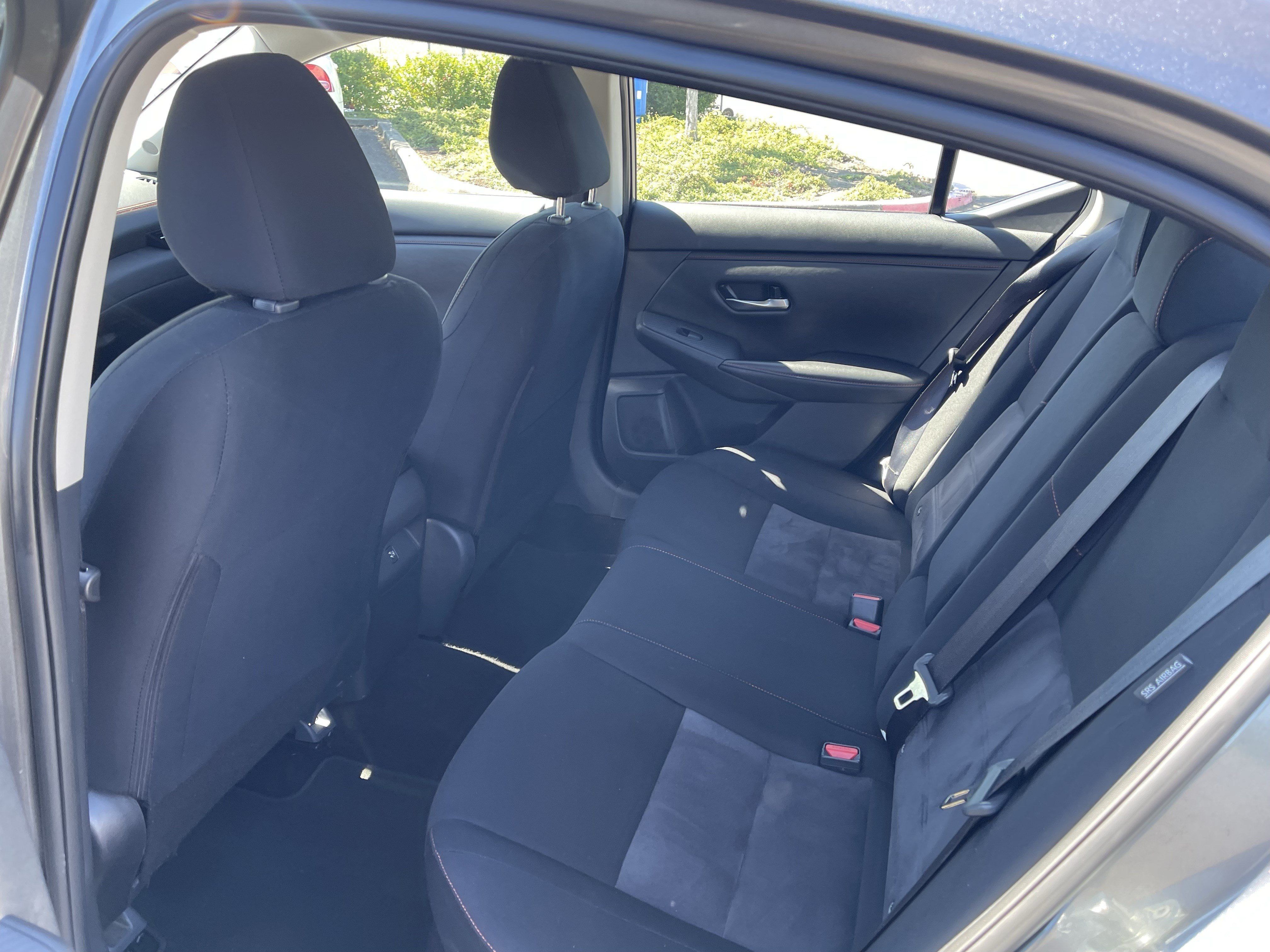 Used 2025 Nissan Sentra SR FWD image 14