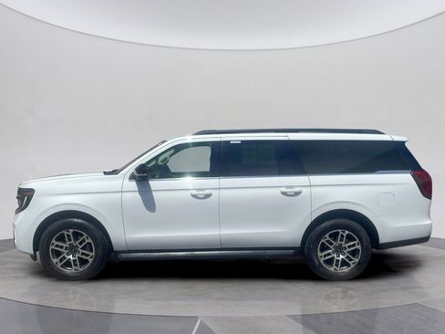 Used 2025 Ford Expedition Max Active AWD/4WD image 2