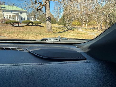 Used 2018 Lincoln MKC Reserve w/ Lincoln MKC Climate Package image 44