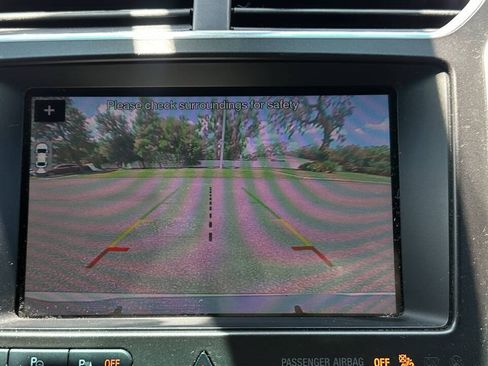 Used 2017 Ford Explorer Limited w/ Equipment Group 301A FWD image 18
