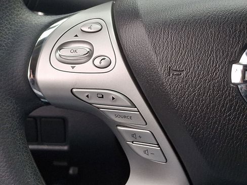 Used 2016 Nissan Murano S w/ Navigation Package AWD/4WD image 21