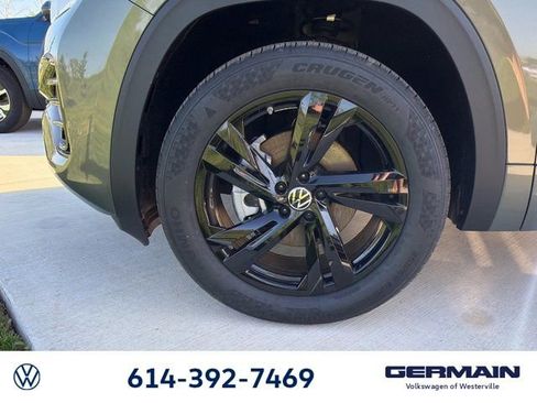 New 2026 Volkswagen Atlas Cross Sport SEL R-Line AWD/4WD image 10