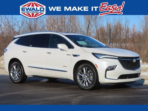 Used 2024 Buick Enclave Avenir w/ Avenir Technology Package image 1