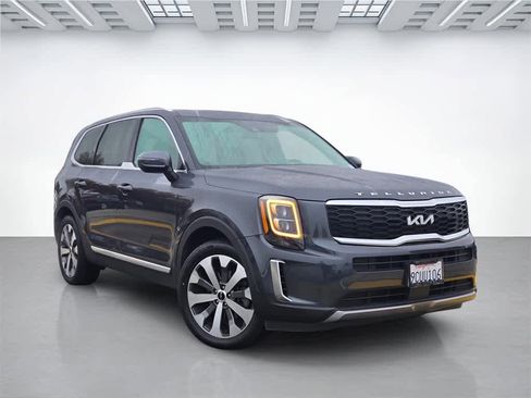 Used 2022 Kia Telluride EX w/ EX Premium Package image 8
