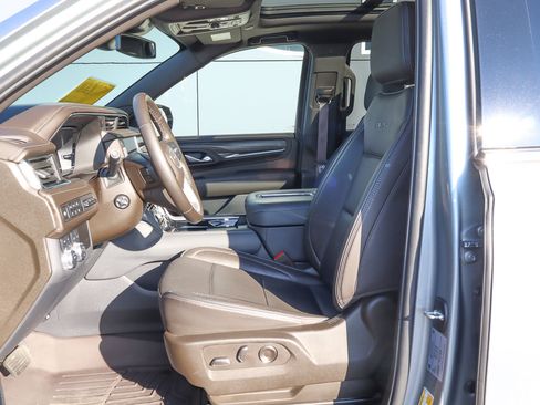 Used 2024 GMC Yukon XL Denali image 7