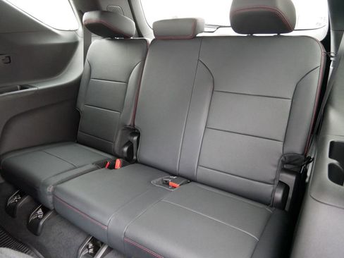 New 2026 Chevrolet Traverse RS w/ LPO, Floor Liner Package image 17