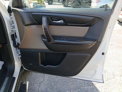 Used 2016 GMC Acadia SLT FWD image 17