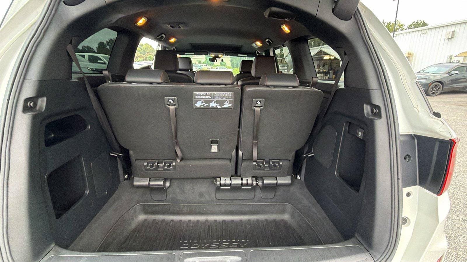 Used 2025 Honda Odyssey Sport-L image 14