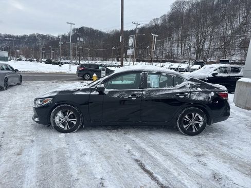 Used 2021 Nissan Sentra SV image 4