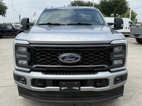 Used 2023 Ford F350 XLT w/ XLT Premium Package AWD/4WD image 12