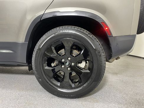 Used 2021 Land Rover Defender 110 S image 36