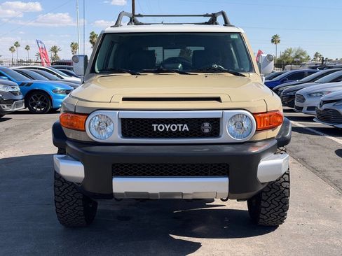 Used 2014 Toyota FJ Cruiser 4WD w/ Upgrade Package image 20