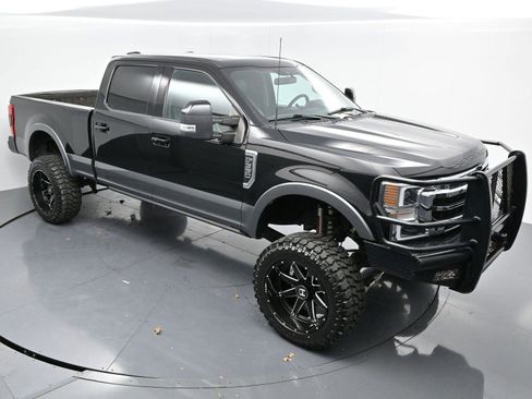 Used 2021 Ford F350 Lariat w/ Tremor Off-Road Package image 45