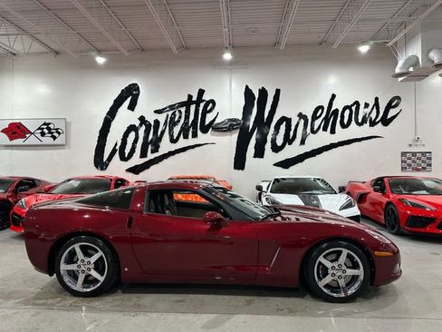 Used 2007 Chevrolet Corvette Coupe w/ Preferred Equipment Group RWD image 31