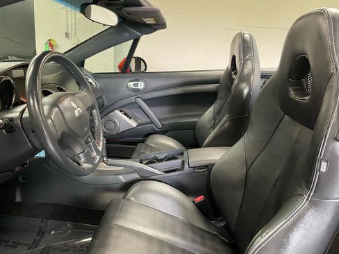 Used 2007 Mitsubishi Eclipse GS FWD image 13