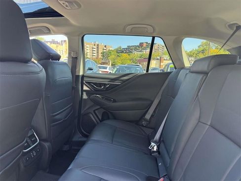 Used 2023 Subaru Outback Limited image 12