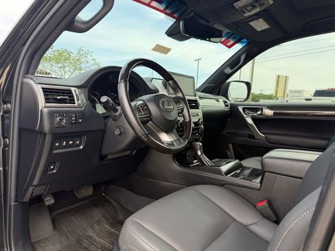 Used 2023 Lexus GX 460 Premium w/ Premium Plus Package AWD/4WD image 9