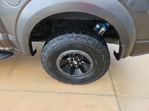 Used 2018 Ford F150 Raptor w/ Equipment Group 802A Luxury image 11