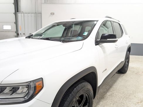 Used 2023 GMC Acadia AT4 w/ Technology Package image 7