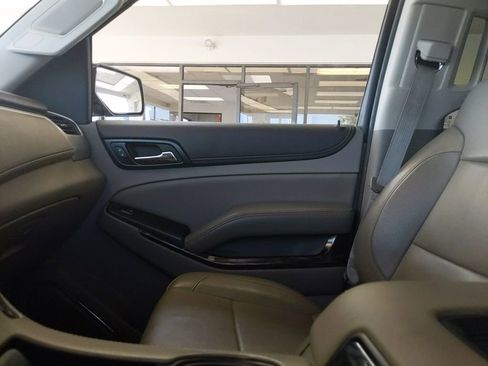 Used 2015 GMC Yukon SLT w/ Open Road Package AWD/4WD image 28
