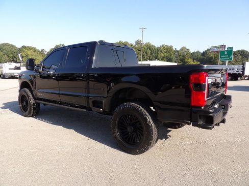 Used 2024 Ford F350 Lariat w/ Lariat Ultimate Package AWD/4WD image 4