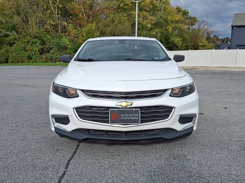 Used 2017 Chevrolet Malibu LS image 2