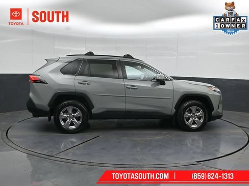 Used 2022 Toyota RAV4 XLE w/ Convenience Package AWD/4WD image 3