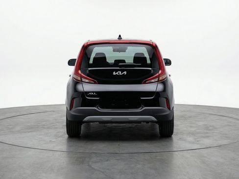 Used 2025 Kia Soul LX w/ LX Technology Package image 7