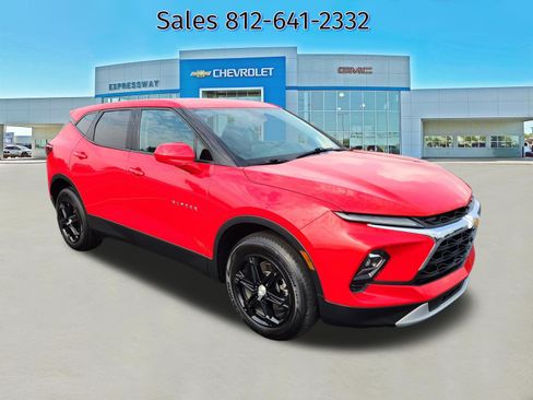 Used 2023 Chevrolet Blazer LT AWD/4WD image 1