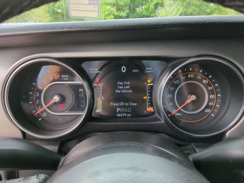 Used 2021 Jeep Gladiator Sport AWD/4WD image 12