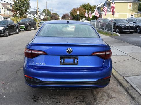 Used 2024 Volkswagen Jetta S image 7