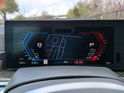 Used 2026 BMW X5 M Competition w/ Executive Package image 17