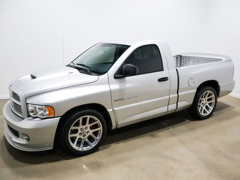 Used 2004 Dodge Ram 1500 Truck 2WD Regular Cab image 12