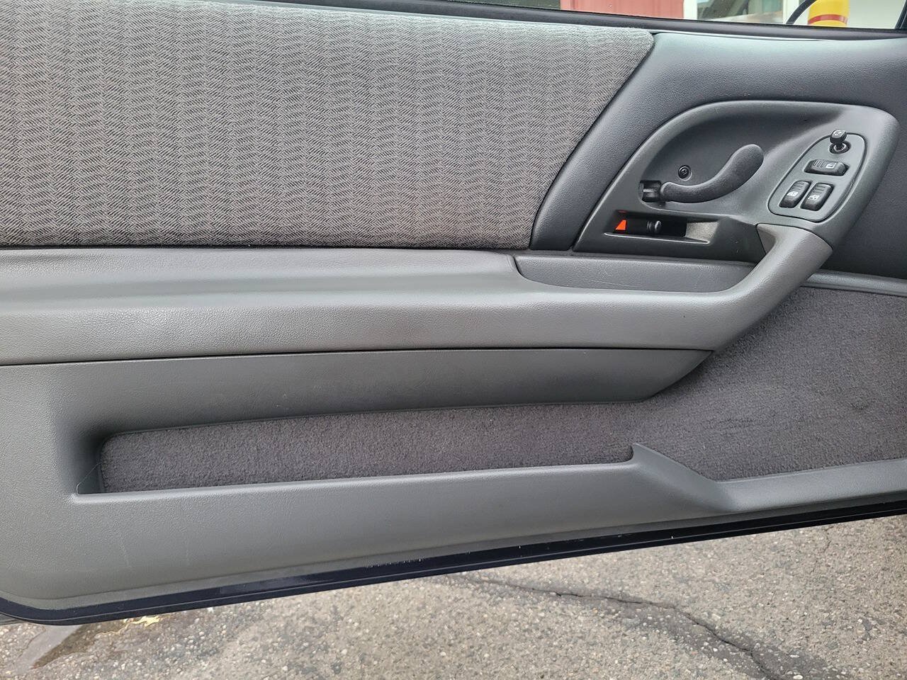 Used 1998 Chevrolet Camaro LT RWD image 37