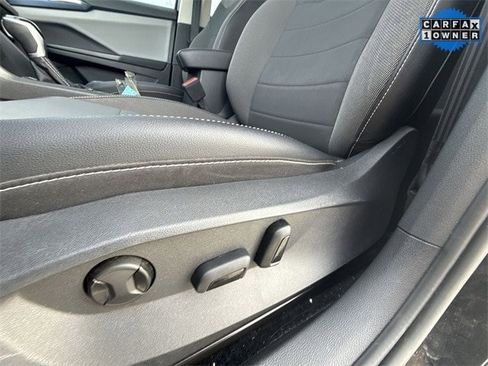 Used 2022 Volkswagen Taos SE image 12