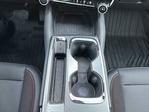 Used 2024 Chevrolet Equinox EV RS image 30