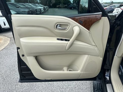 Used 2019 INFINITI QX80 Luxe w/ 22" Wheel Package RWD image 10