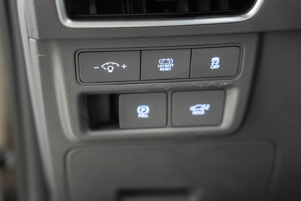 Used 2025 Hyundai Sonata Limited FWD image 42