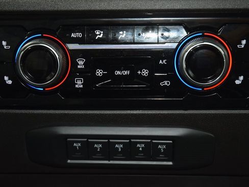 Used 2024 Chevrolet Silverado 2500 LT w/ All Star Edition image 37