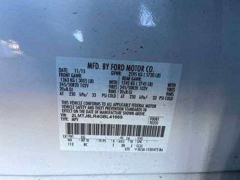 Used 2016 Lincoln MKX Reserve w/ Cargo Accessories Package image 9