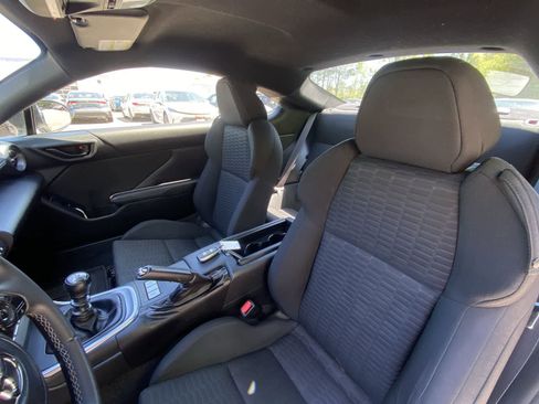 Used 2023 Toyota GR86 RWD image 20