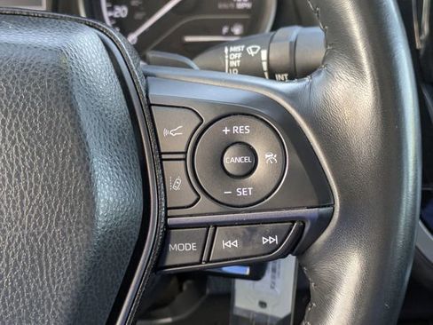 Used 2024 Toyota Camry SE image 19