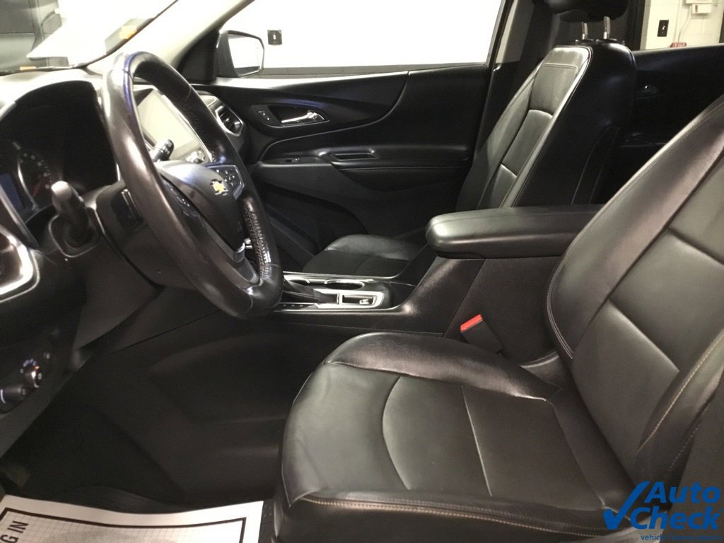 Used 2018 Chevrolet Equinox Premier w/ Infotainment II Package AWD/4WD image 24