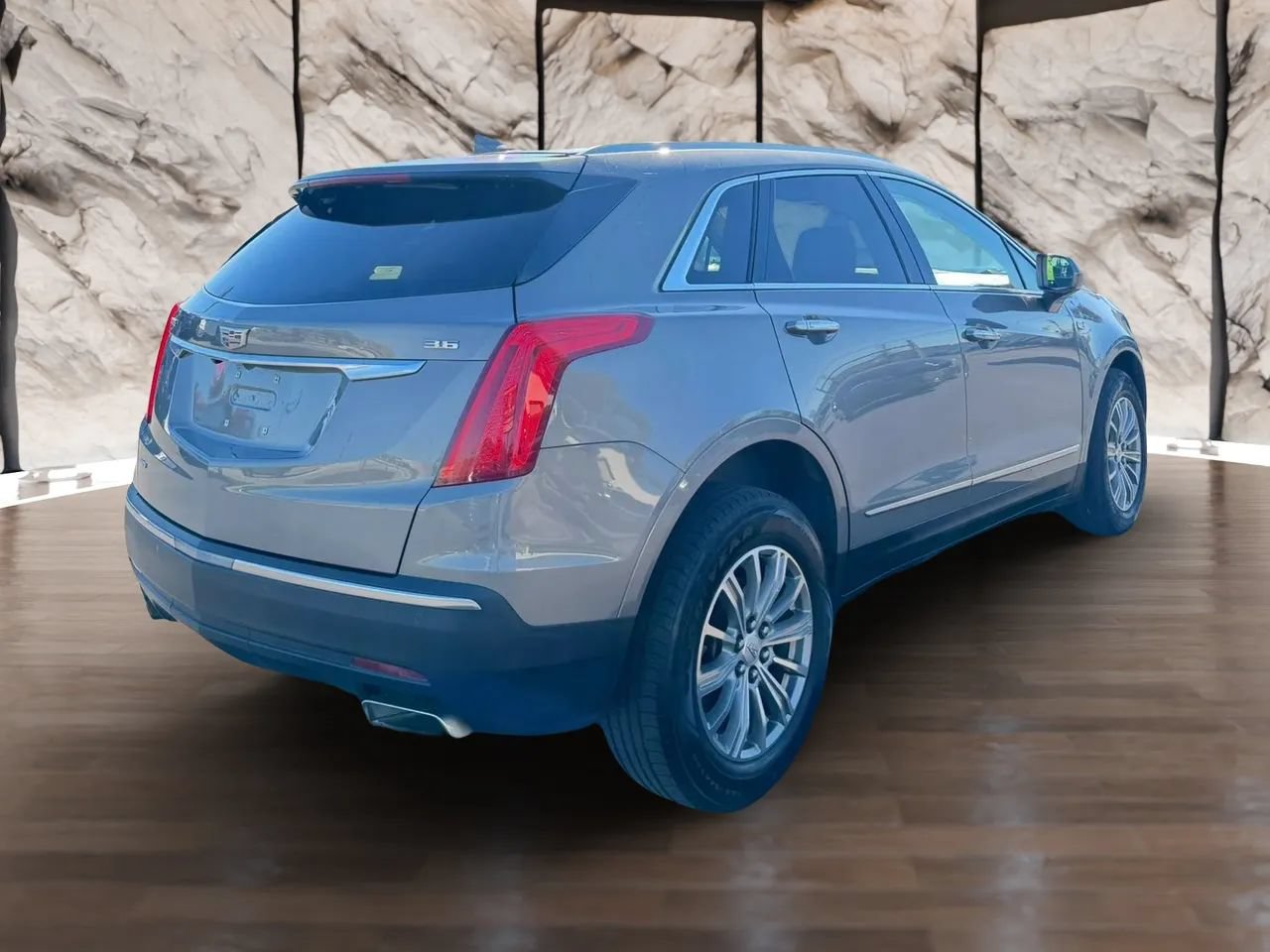Used 2019 Cadillac XT5 Luxury AWD/4WD image 5