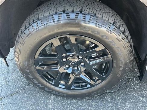 Certified 2024 Chevrolet Silverado 1500 High Country w/ Midnight Edition AWD/4WD image 35