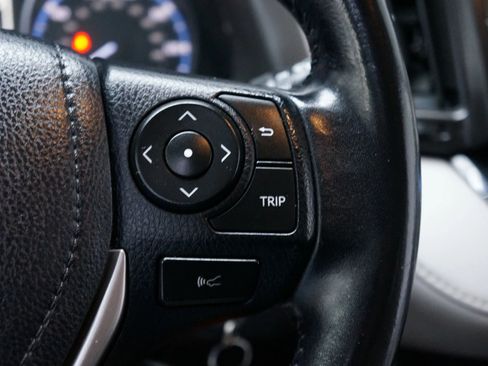 Used 2017 Toyota RAV4 XLE image 19