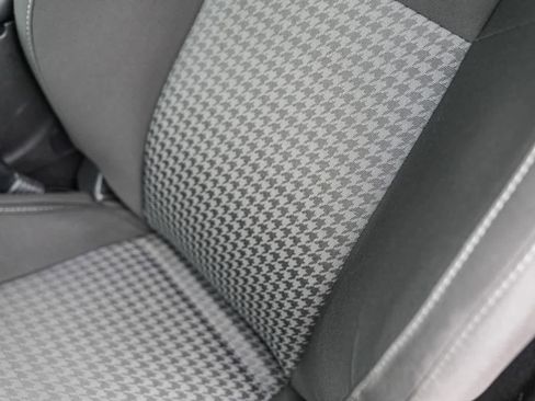 Used 2022 Dodge Challenger R/T image 24