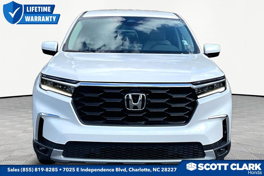 Used 2025 Honda Pilot EX-L image 2