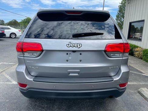 Used 2017 Jeep Grand Cherokee Laredo w/ Quick Order Package 23E image 7