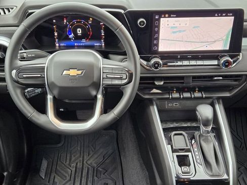 Used 2023 Chevrolet Colorado LT image 29